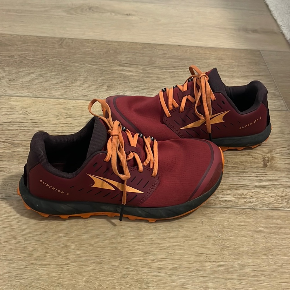 Women’s Altra Superior 5. Size 8.5.
